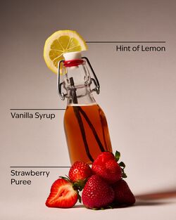 Strawberry Glaze Lip Oil image number null
