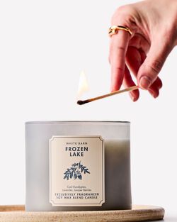 Frozen Lake 3-Wick Candle image number null