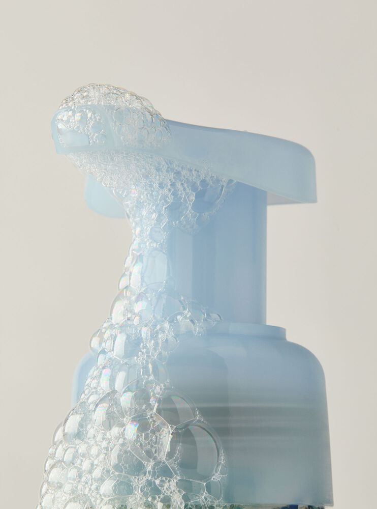 Fresh Sparkling Snow Gentle & Clean Foaming Hand Soap 溫和泡泡潔手液