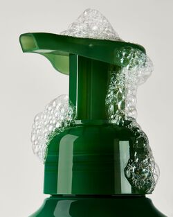 Backyard Honeysuckle Gentle & Clean Foaming Hand Soap image number null