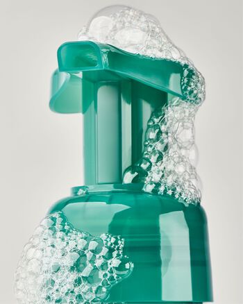 White Tea & Sage Gentle & Clean Foaming Hand Soap Gentle & Clean Foaming Hand Soap