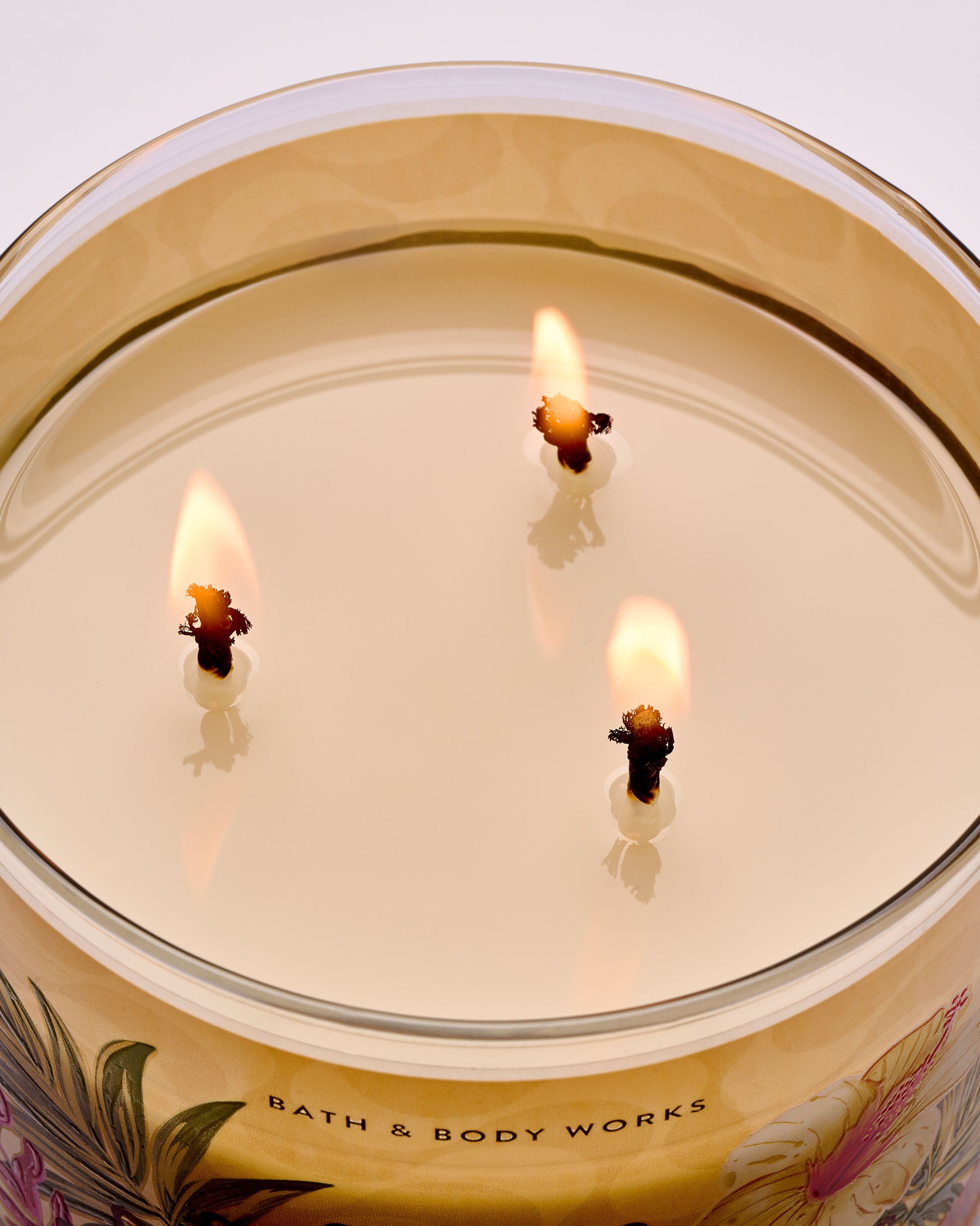 3-Wick Candles Deals & Promotions | Bath & Body Works Hong Kong