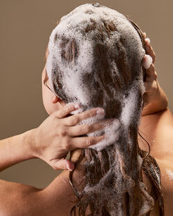 At The Beach Travel Size Moisturizing Shampoo image number null