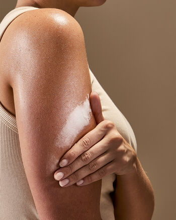 A Thousand Wishes Glowtion Body Butter 閃亮潤膚慕斯霜