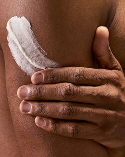 Bourbon Travel Size Ultimate Hydration Body Cream image number null